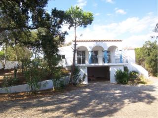 2027 Villa in Porches an der Algarve in Portugal