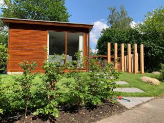 Romantischen Holz Chalet mit schönem Garten und Sonnenterrasse in Harderwijk (Ni