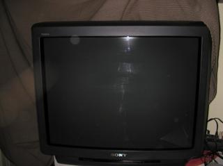 Sony TV 70 cm, 100 Herz, Trinitron