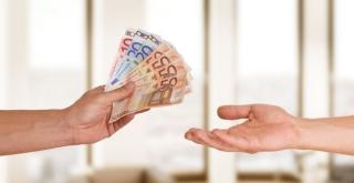 Kredite an Privatpersonen und Unternehmen