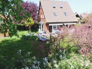 Strandnahes Ostsee-Ferienhaus Westwind mit Garten und Internet