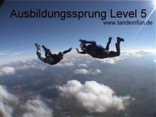 Fallschirmspringen, Ausbildung AFF aus 4300m - Skydive Kurse