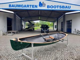 Tradtional Trainer Einer Ruderboot mit Rollsitz