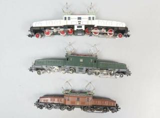 Märklin Krokodile 31859 H0 mit Vitrinen