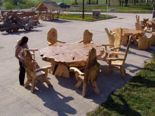 Kleinanzeige Rustikale Holzmöbel, Garnituren für Garten, Terrasse!