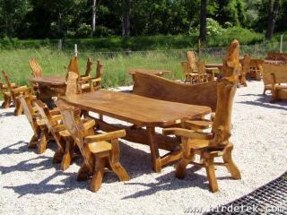 Rustikale Holzmöbel, Garnituren für Garten, Terrasse