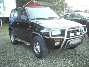 Nissan TERRANO II, Geländewage