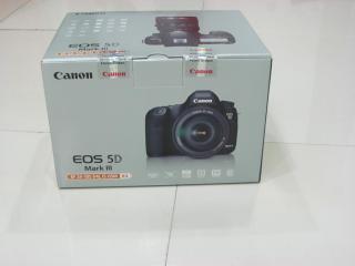 NAGELNEW CANON 5D MARK III IN BOX NEVER USED BOX NEVER OPEN