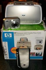 NEUES SET-HP PhotoSmart A433 Port. Photo Studio-Digicam + Drucker