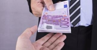 Wir bieten Kredite an, um Ihnen zu helfen sofort heute.