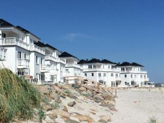 Ferienhaus in spektakulärer Lage direkt am Strand: Weiße Strandvillen/ Kappeln