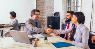 ECHTZEIT-KREDITPRÜFUNG UND -ZERTIFIZIERUNG