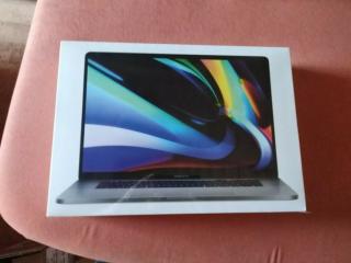 APPLE MVVK2D/ A-166845 MacBook Pro i9 GB RAM 4 TB