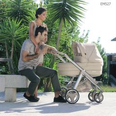 Schick und Sportlich: Kinderwagen mit Schmutzresistentem Oberstoff NEU