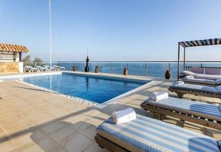 Luxusvilla mit privatem Pool und direktem Meerzugang an der Costa Brava