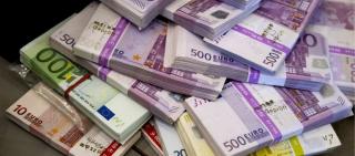 Gelddarlehensangebot, um Ihnen kostenlos zu helfen.